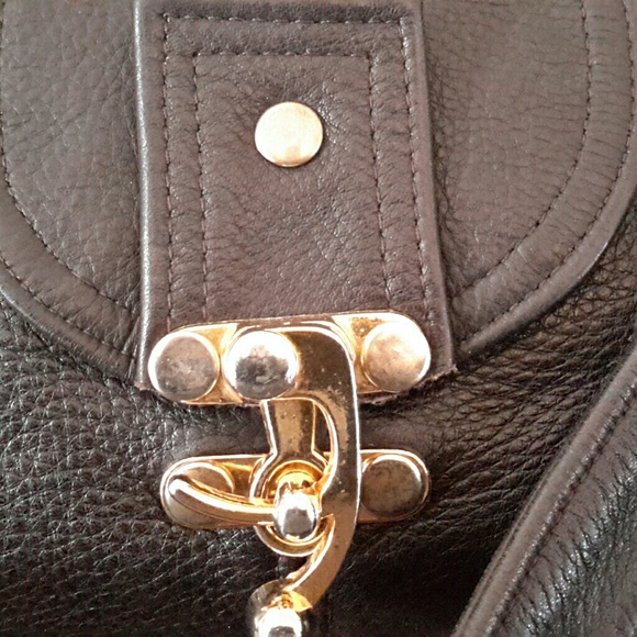 Jacqeuline Jarrot - Picture 4 of 5